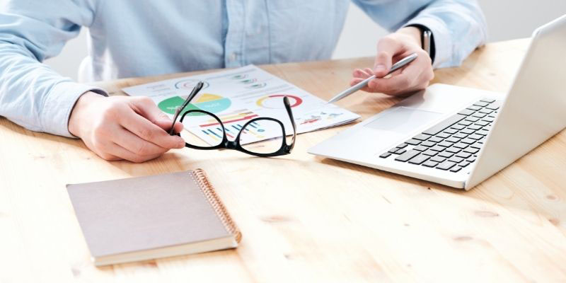 Online Marketing Can Boost Customer Base for Manufacturers